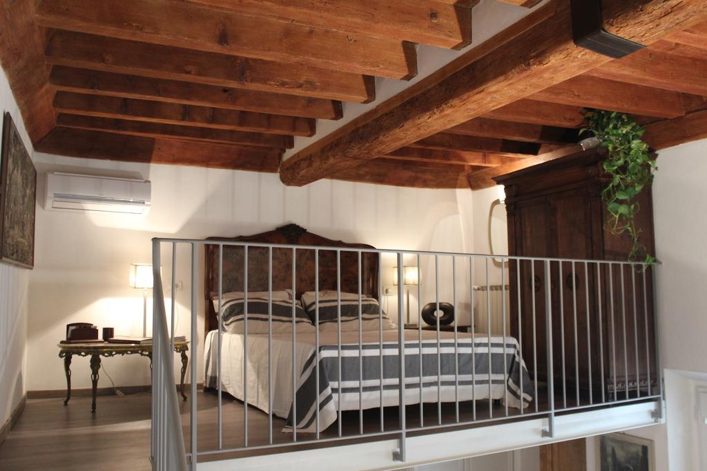 Florence Pitti Loft Florença Quarto foto